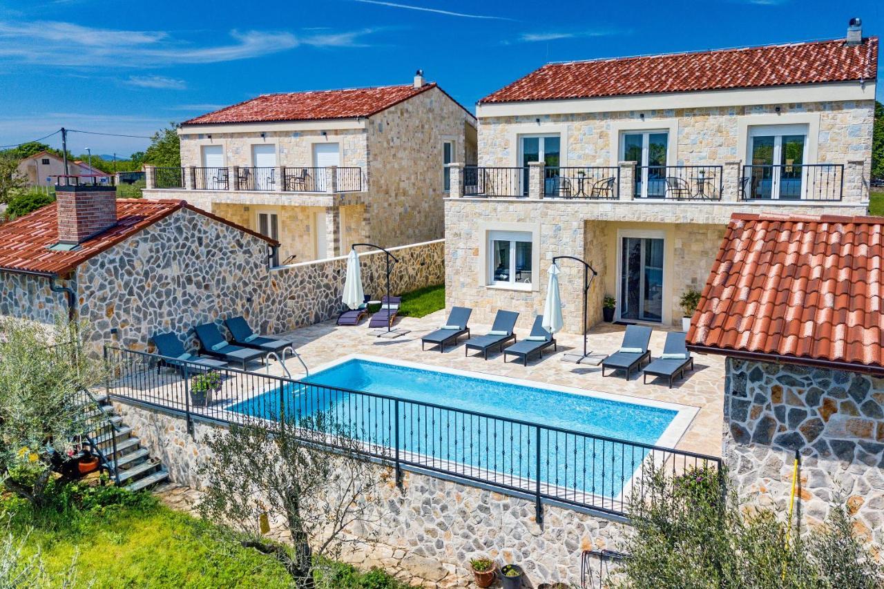 Luxury Stone Villa With Pool - Brisevo 外观 照片