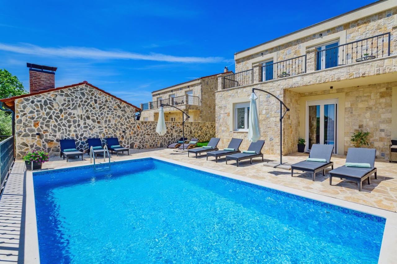 Luxury Stone Villa With Pool - Brisevo 外观 照片